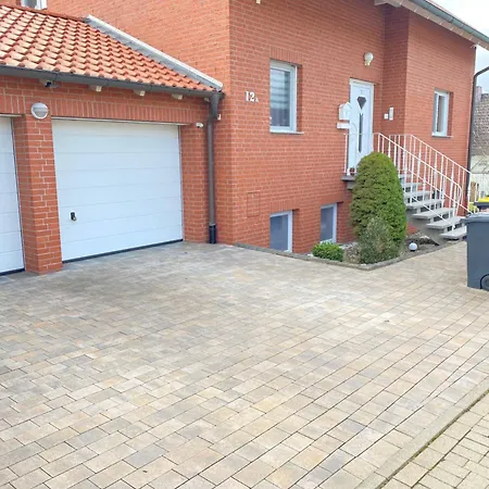 Apartment Mit Blick Auf Schloss Herkules Parkplatz Kostenlos Kassel