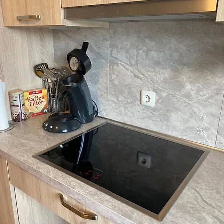 Mit Blick Auf Schloss Herkules Parkplatz Kostenlos Apartment *