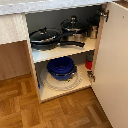 Mit Blick Auf Schloss Herkules Parkplatz Kostenlos Appartement Cassel
