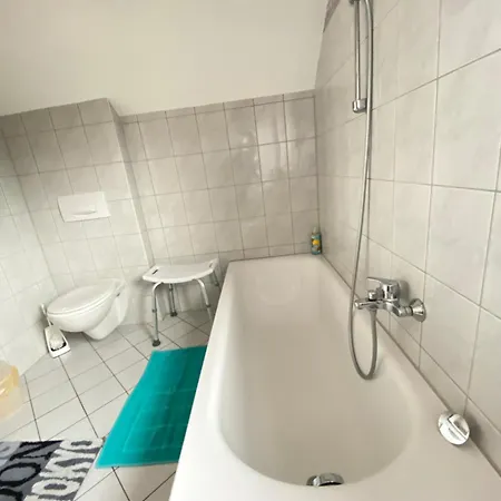 Appartement Mit Blick Auf Schloss Herkules Parkplatz Kostenlos Cassel